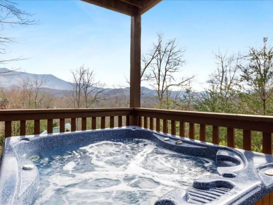 Breathtaking Views Of The Smokies, 3 Mins To Gatlinburg Villa Eksteriør billede