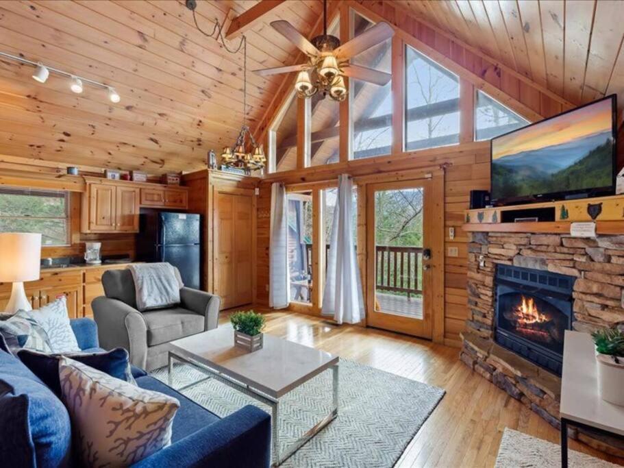 Breathtaking Views Of The Smokies, 3 Mins To Gatlinburg Villa Eksteriør billede