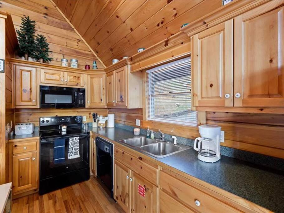 Breathtaking Views Of The Smokies, 3 Mins To Gatlinburg Villa Eksteriør billede