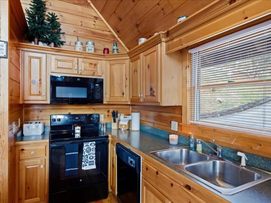Breathtaking Views Of The Smokies, 3 Mins To Gatlinburg Villa Eksteriør billede